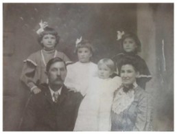 Henry Williams Rowe and Caroline Roberts, and their four children. The boy in the front is John Rowe, who continues Katy’s father’s paternal line.
